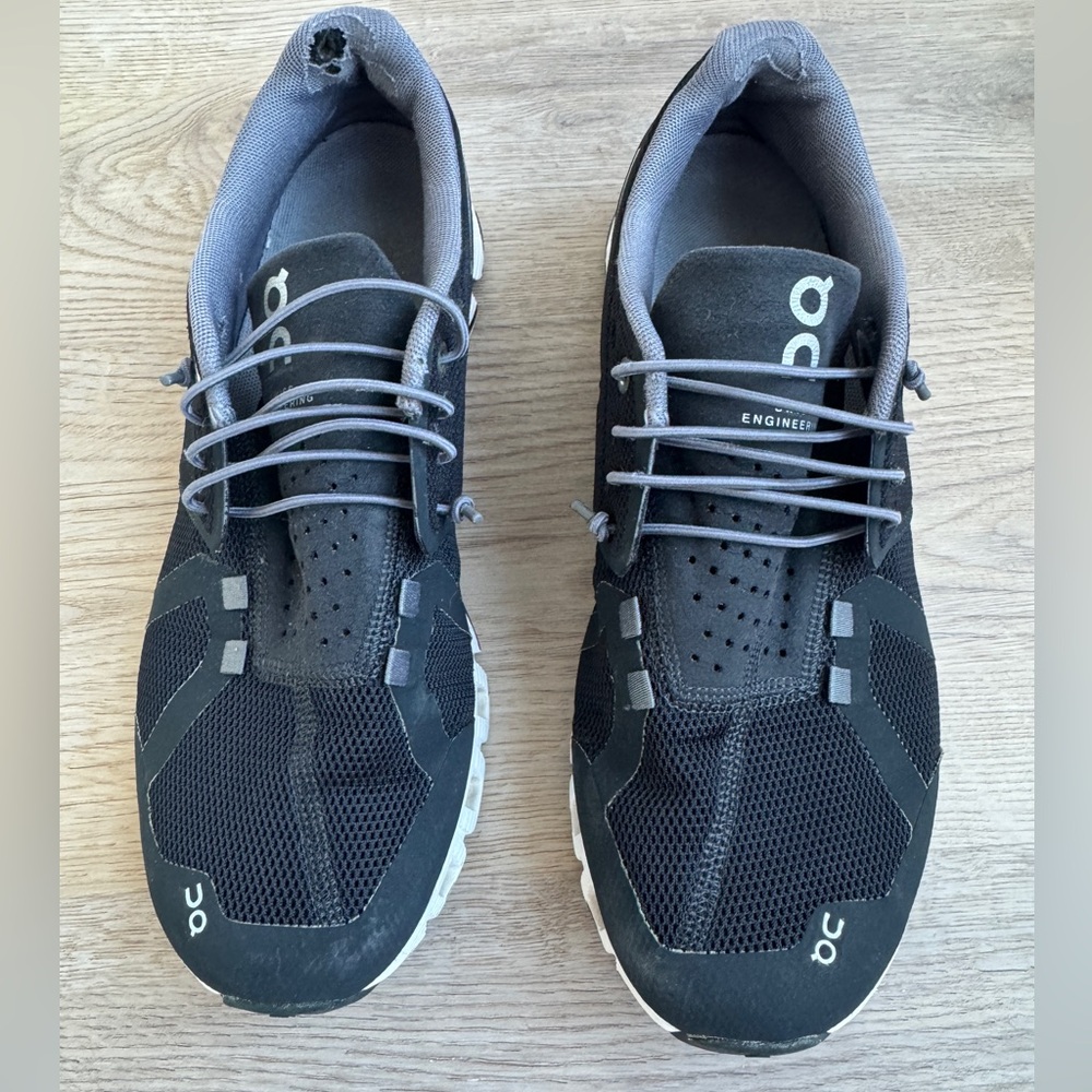 On Running On Cloud Black and Gray Athletic Shoes